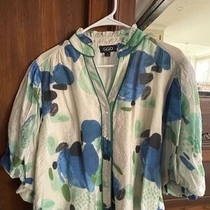 Gigio Floral Watercolor Button-Up Blouse in BlueBlack, & Green